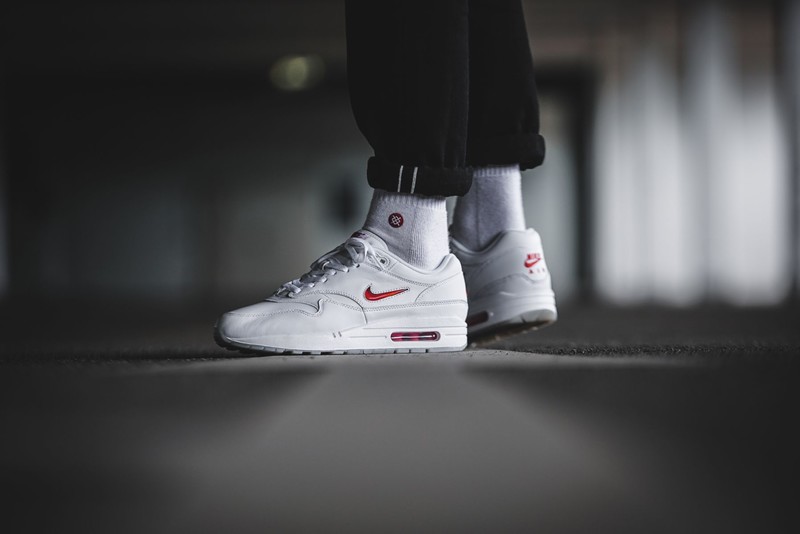 Nike Air Max 1 Premium SC Rare Ruby 918354 104 Grailify